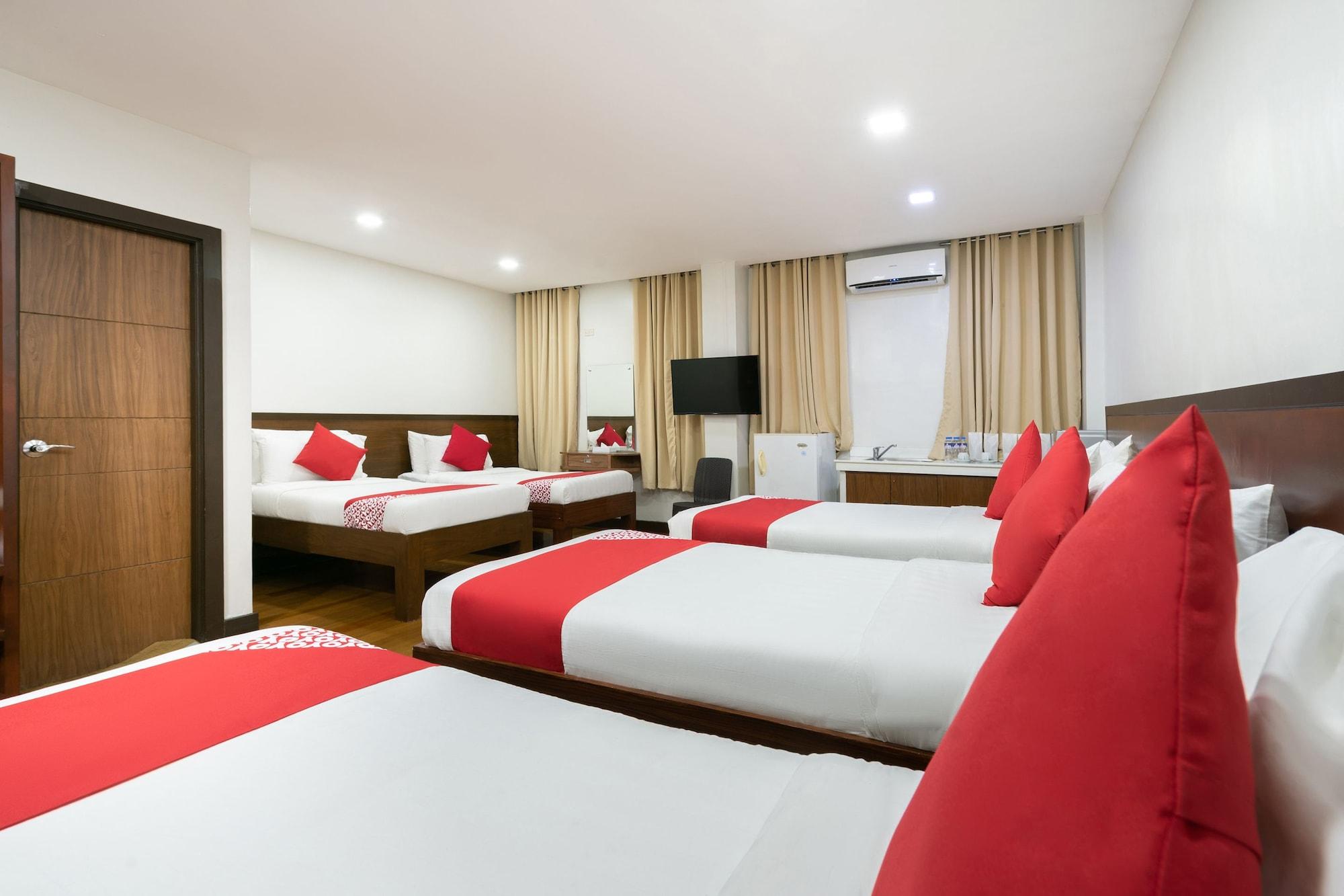 West Makati Hotel Makati City Dış mekan fotoğraf