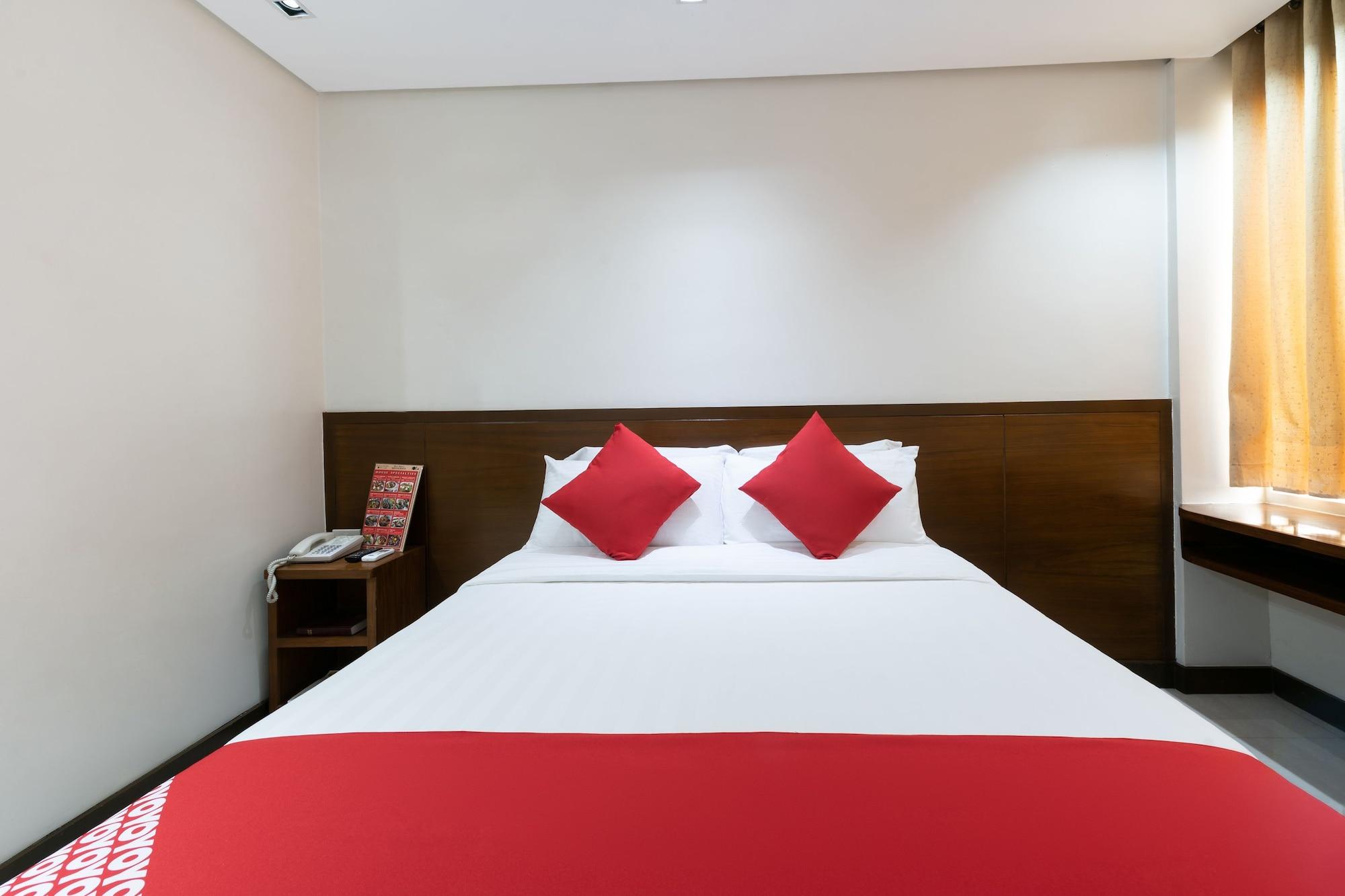 West Makati Hotel Makati City Dış mekan fotoğraf