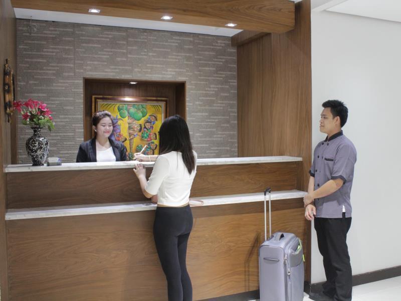West Makati Hotel Makati City Oda fotoğraf