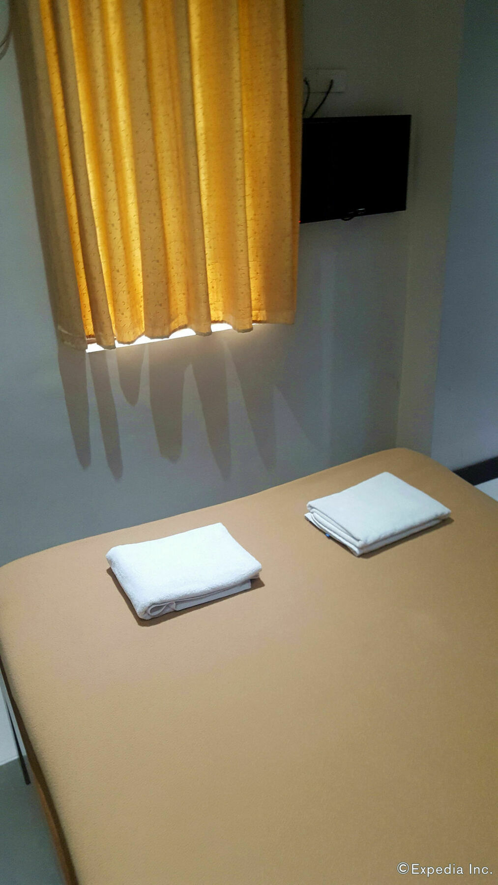 West Makati Hotel Makati City Dış mekan fotoğraf