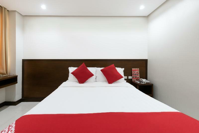 West Makati Hotel Makati City Dış mekan fotoğraf