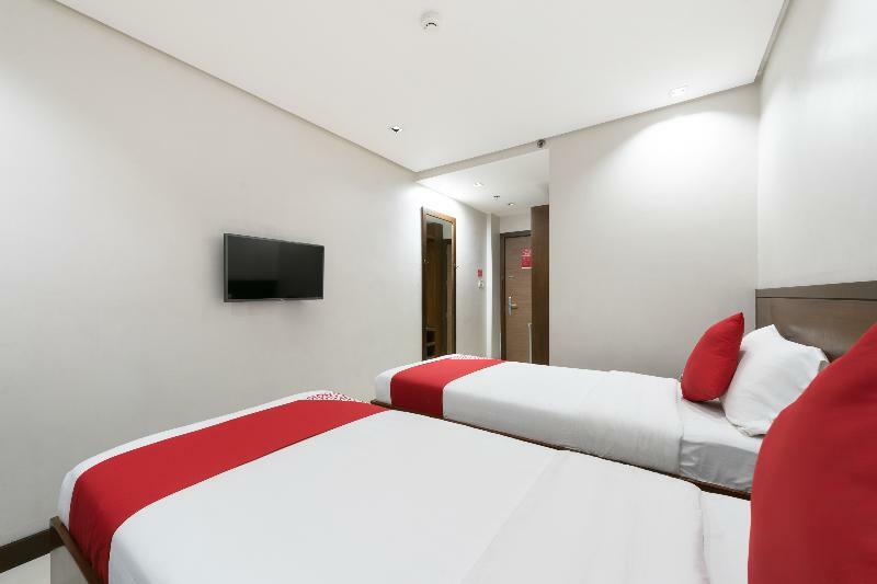 West Makati Hotel Makati City Dış mekan fotoğraf